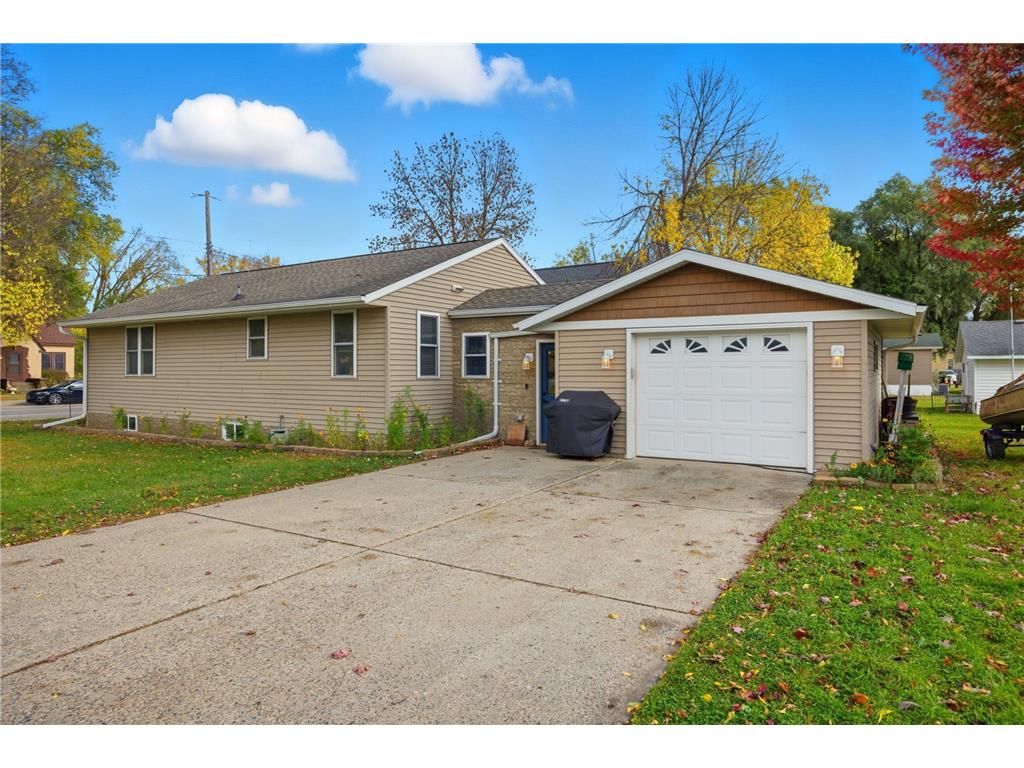 261 Main Street W Richmond MN 56368 6804632 image1