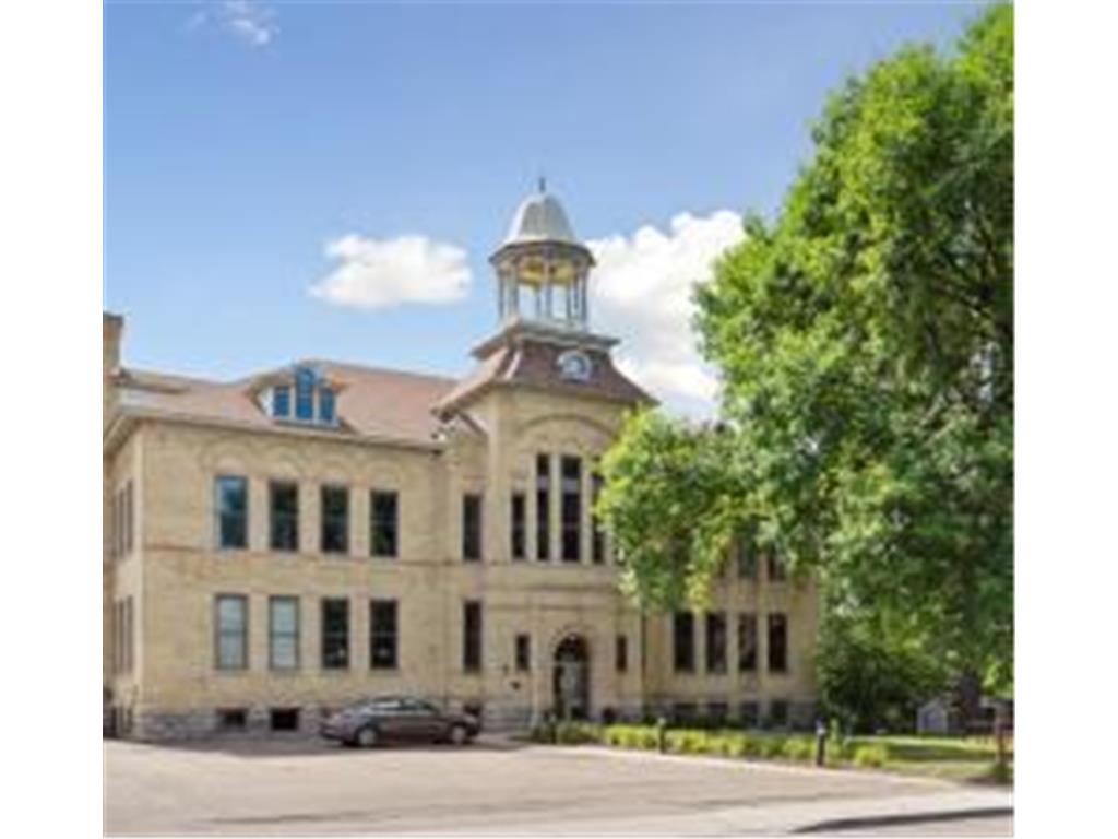 261 School Avenue Excelsior MN 55331 6718465 image1