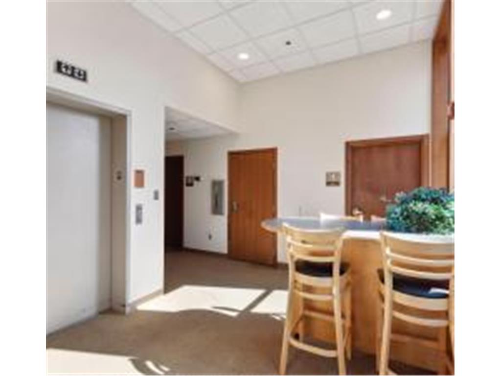 261 School Avenue Excelsior MN 55331 6718465 image11