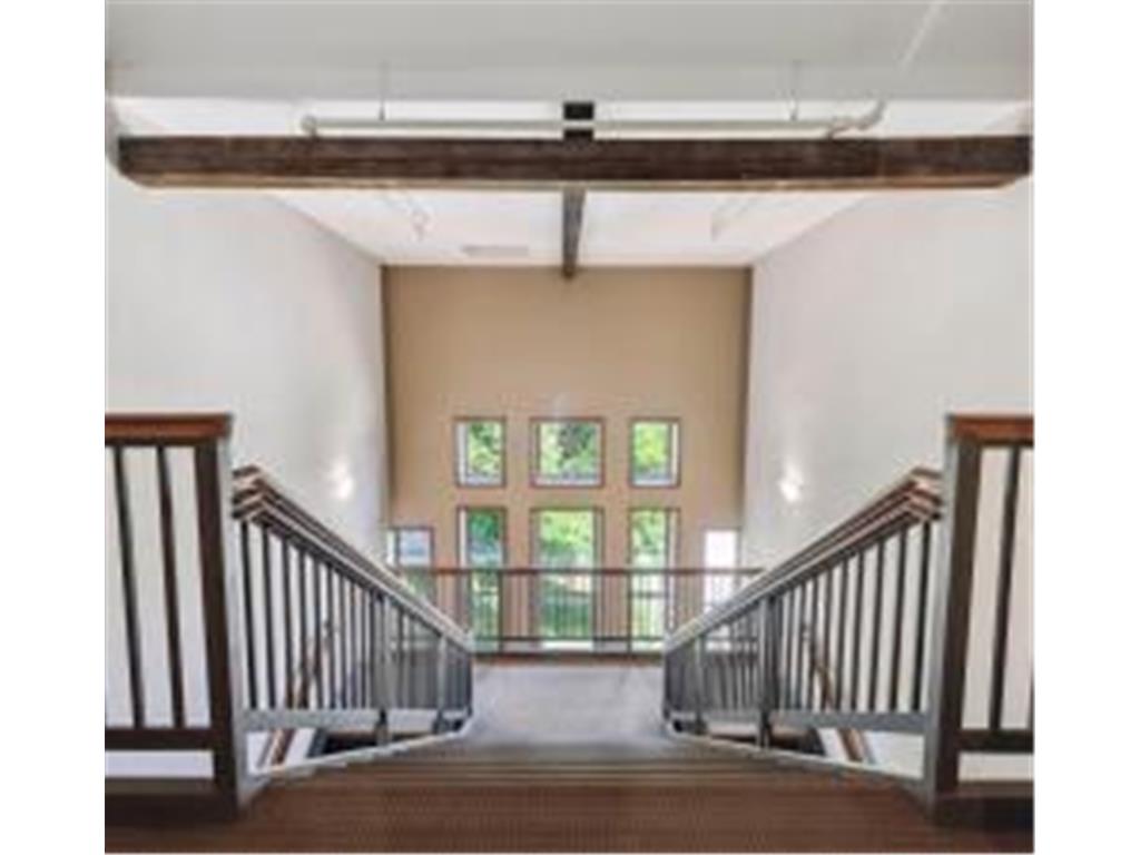 261 School Avenue Excelsior MN 55331 6718465 image12