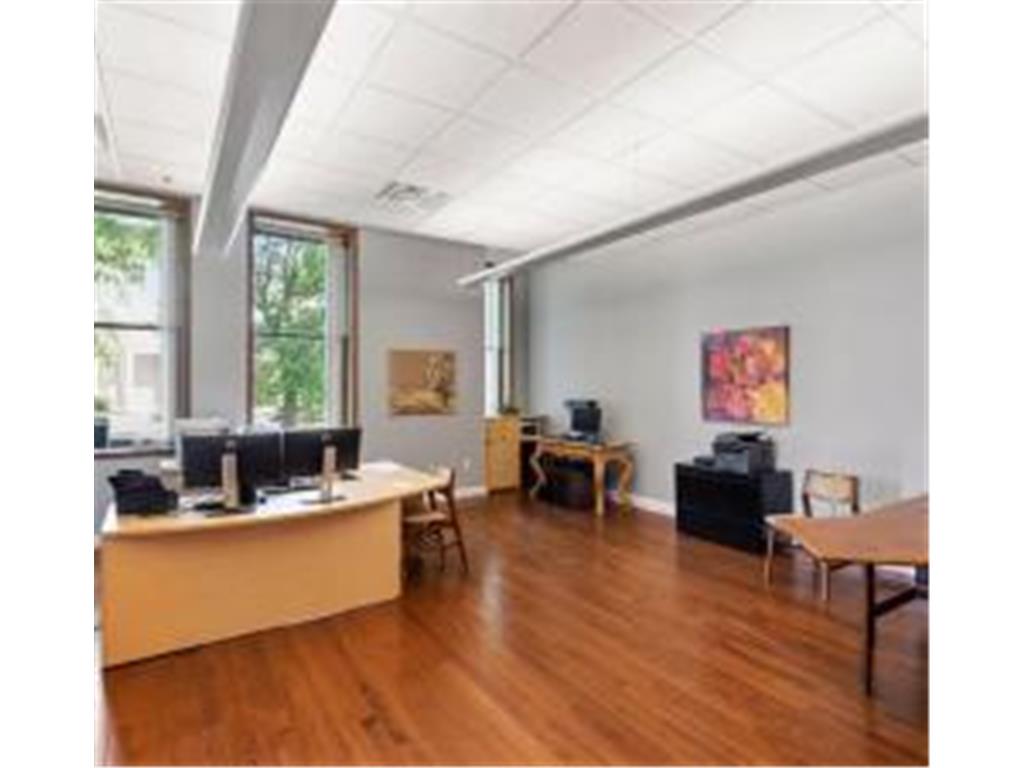 261 School Avenue Excelsior MN 55331 6718465 image3