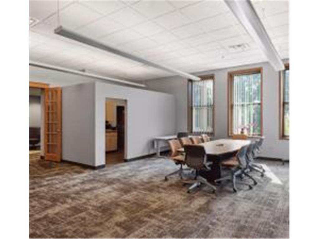 261 School Avenue Excelsior MN 55331 6718465 image5