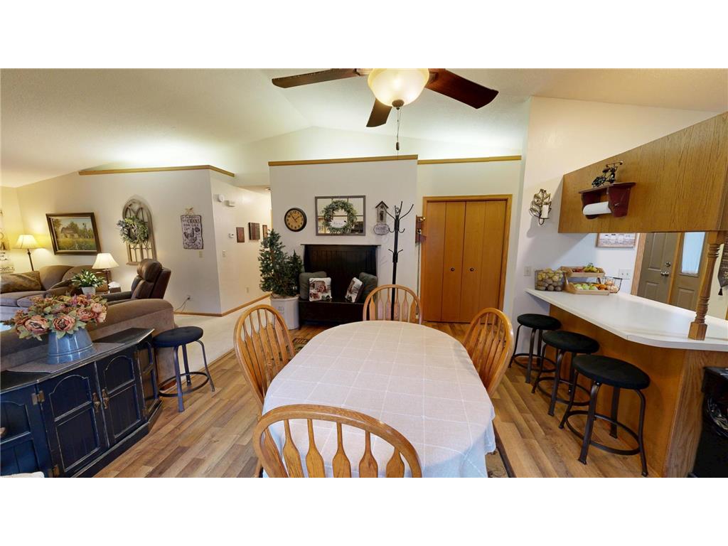 2610 9th Street SW Willmar MN 56201 6806492 image7