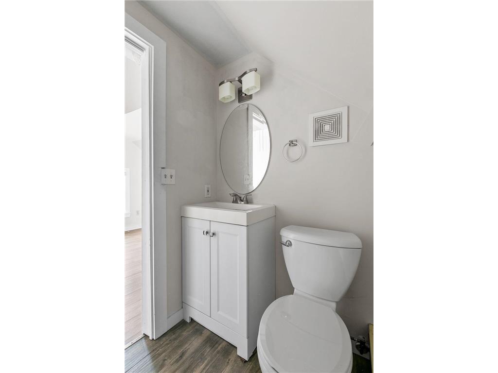 2610 Dupont Avenue S #2 Minneapolis MN 55408 7027203 image20