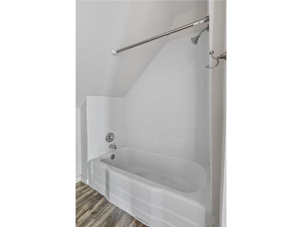 2610 Dupont Avenue S #2 Minneapolis MN 55408 7027203 image21