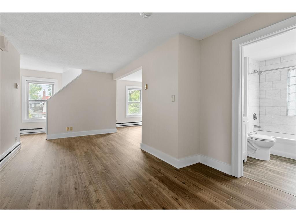2610 Dupont Avenue S #2 Minneapolis MN 55408 7027203 image5