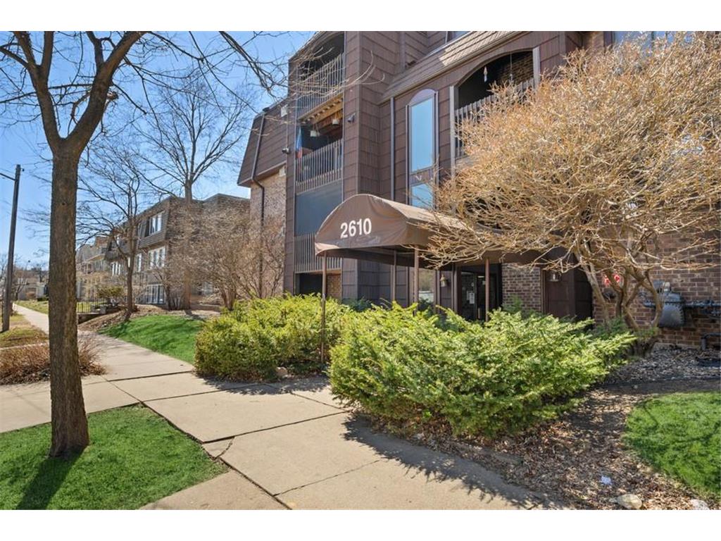 2610 Garfield Avenue #301 Minneapolis MN 55408 6454394 image1