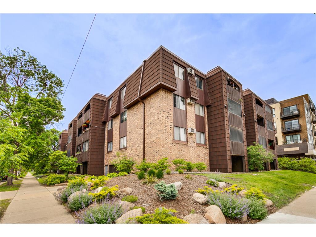 2610 Garfield Avenue #303 Minneapolis MN 55408 6540115 image1