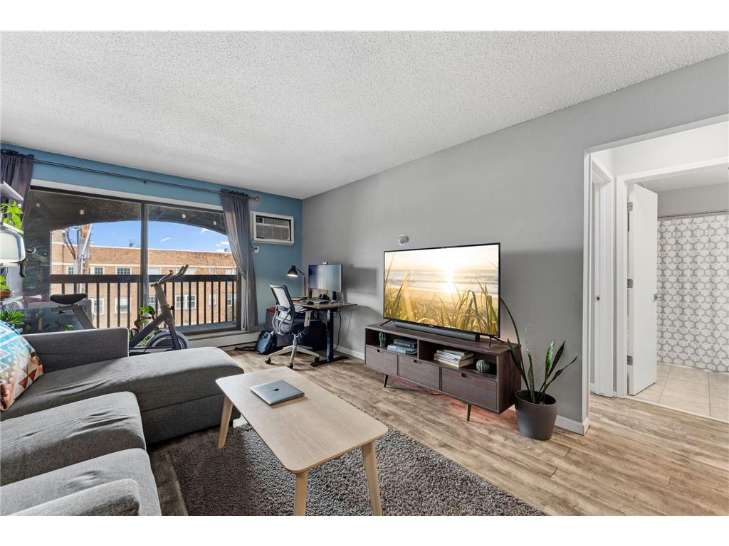 2610 Garfield Avenue #310 Minneapolis MN 55408 7025134 image1