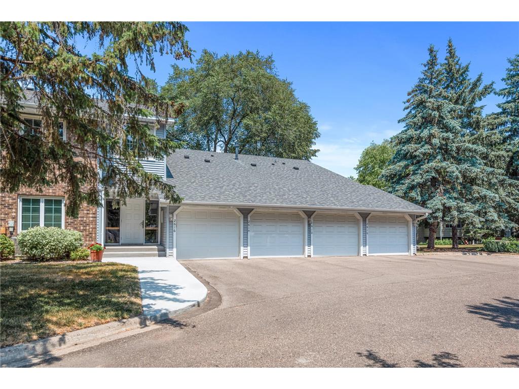 2610 Innsbruck Trail, New Brighton, MN 55112 MLS 6406338 Edina Realty