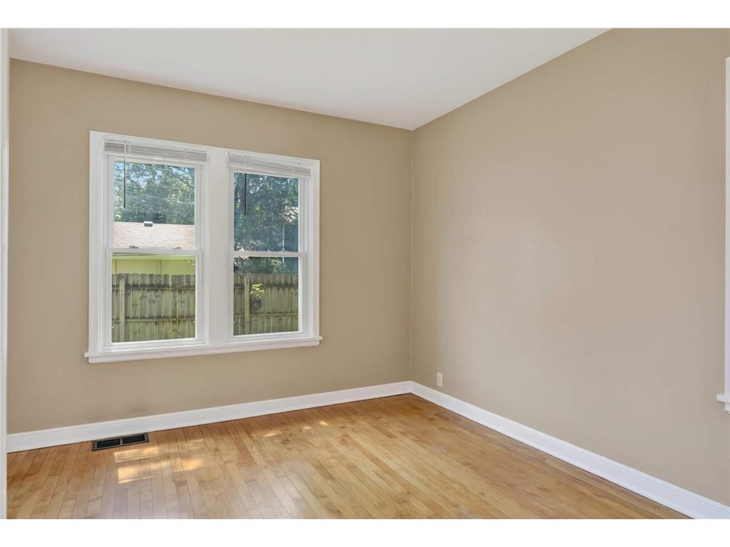 2611 E 38th Street Minneapolis MN 55406 7073715 image14