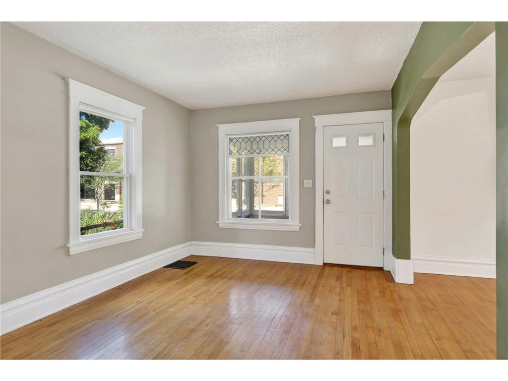 2611 E 38th Street Minneapolis MN 55406 7073715 image2