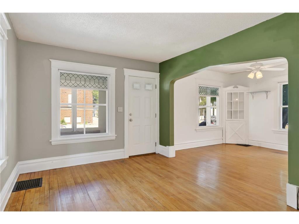 2611 E 38th Street Minneapolis MN 55406 7073715 image3