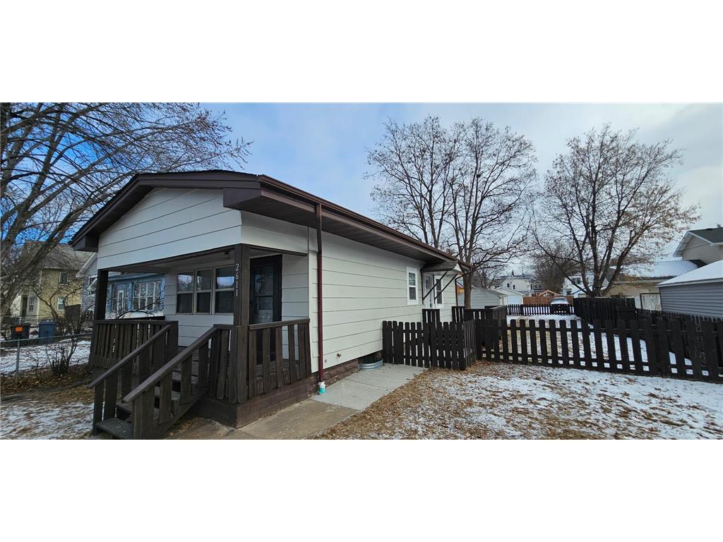 2611 Monroe Street NE Minneapolis MN 55418 6650771 image1