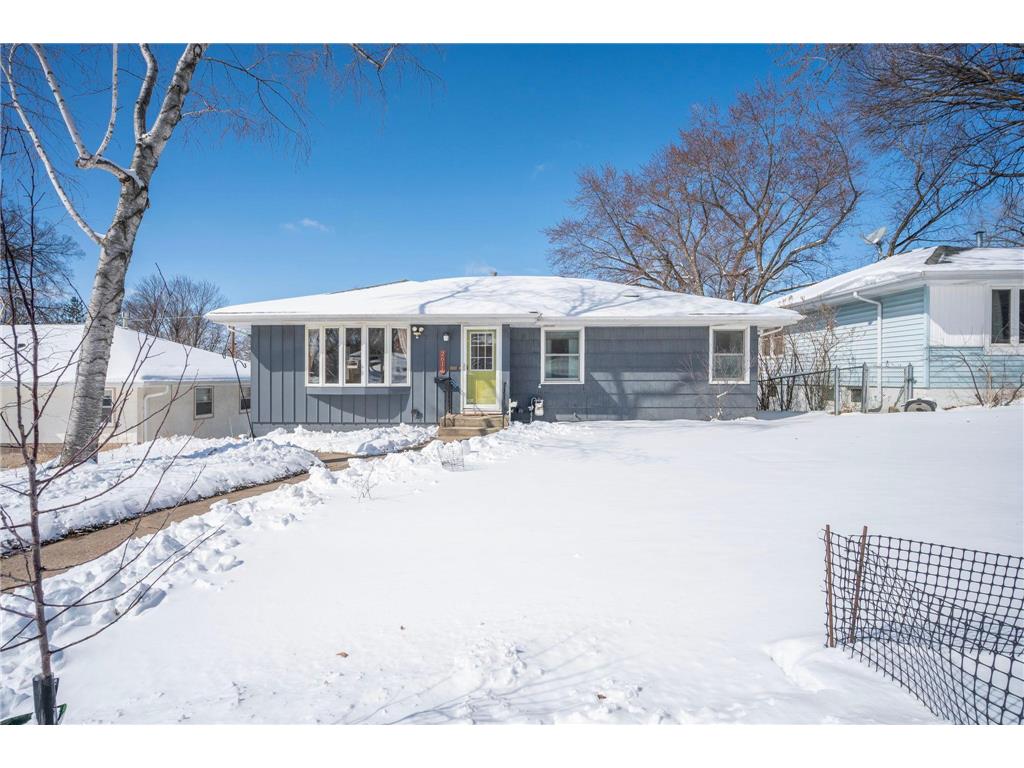 2611 Parkview Boulevard Robbinsdale MN 55422 7036368 image1