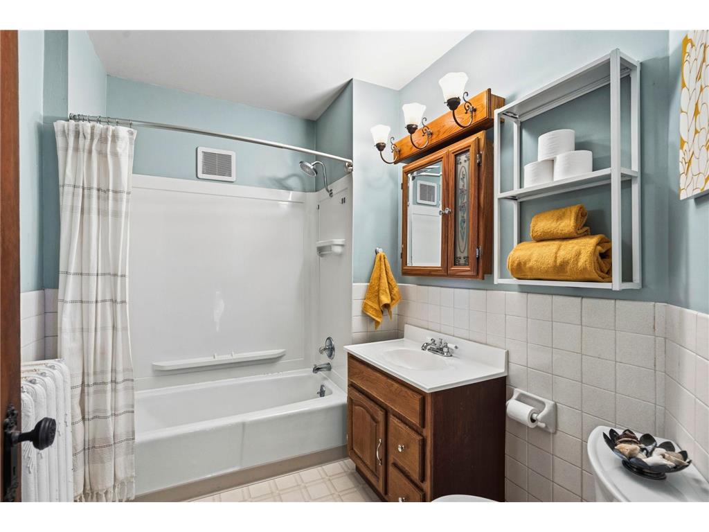 2612 15th Avenue S Minneapolis MN 55407 7066468 image30