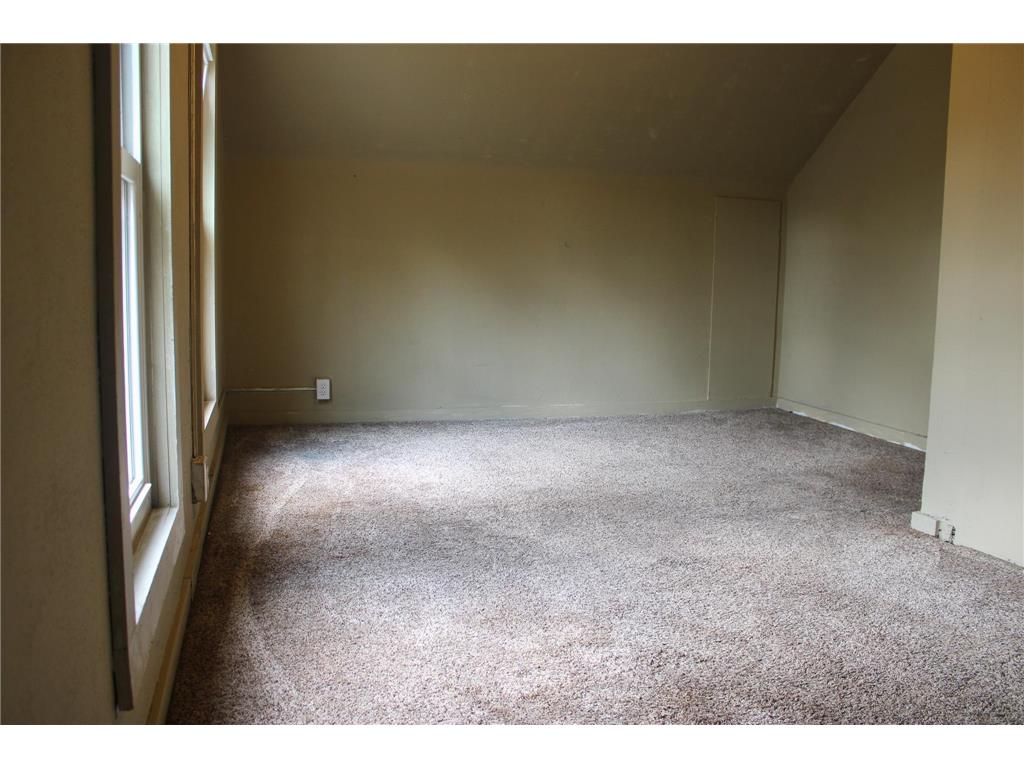 2612 3rd Avenue W Hibbing MN 55746 6719413 image15