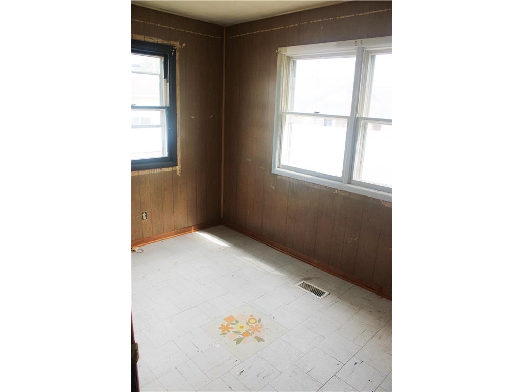 2612 3rd Avenue W Hibbing MN 55746 6719413 image34