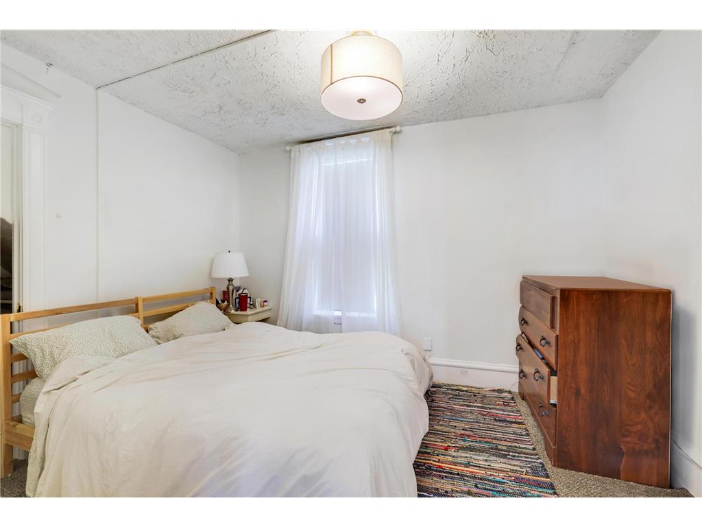 2612 Colfax Avenue S Minneapolis MN 55408 7080720 image17