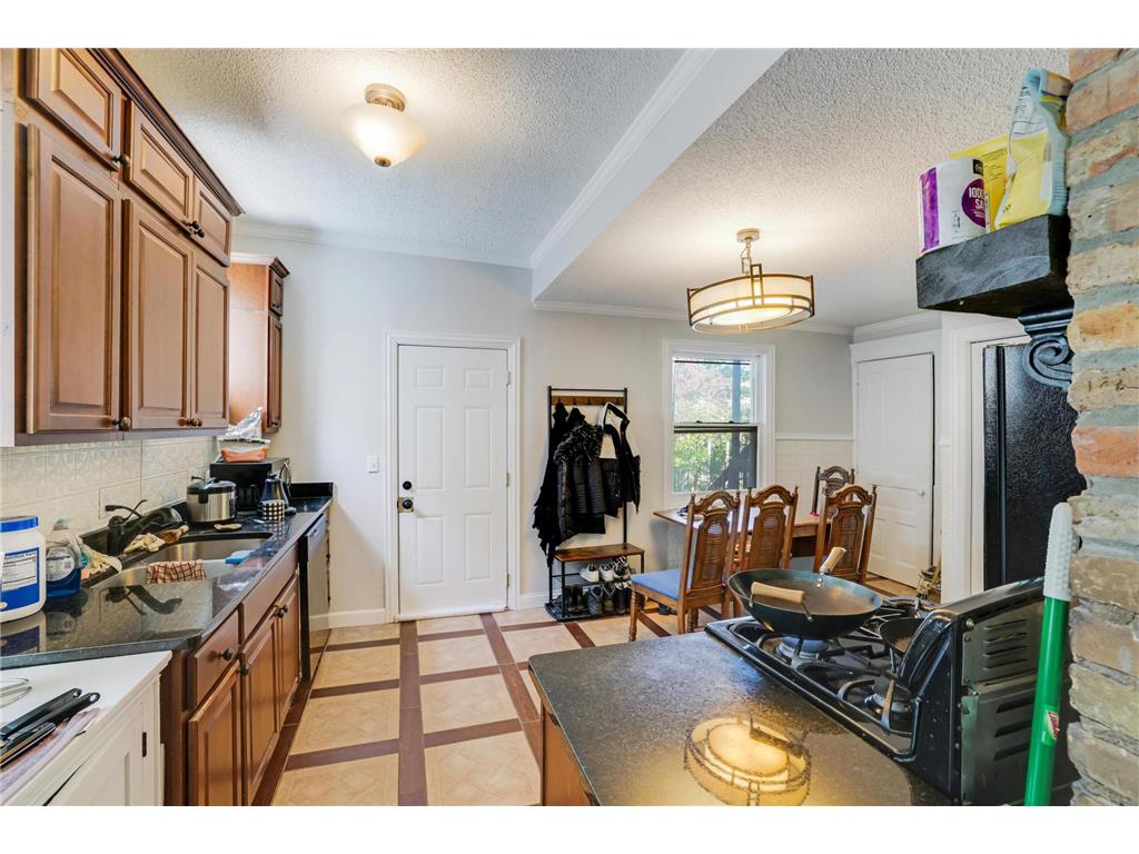 2612 Colfax Avenue S Minneapolis MN 55408 7080720 image21