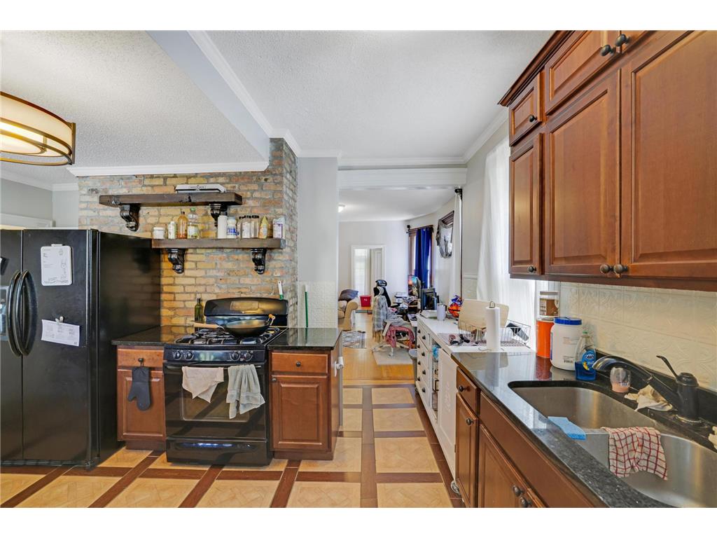 2612 Colfax Avenue S Minneapolis MN 55408 7080720 image23
