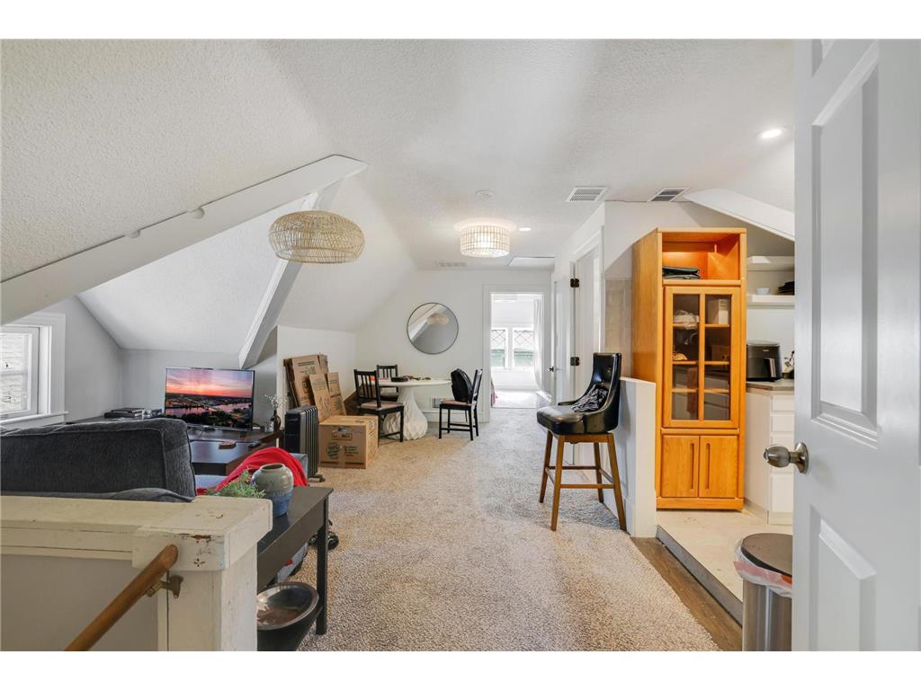 2612 Colfax Avenue S Minneapolis MN 55408 7080720 image35