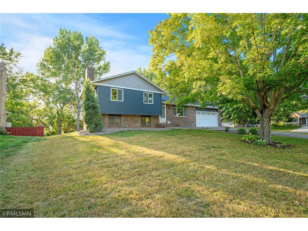 2612 Kempston Drive Woodbury MN 55125 6687245 image1