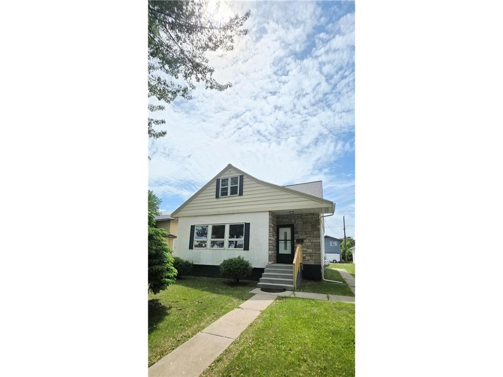 2613 3rd Avenue W Hibbing MN 55746 7089913 image1