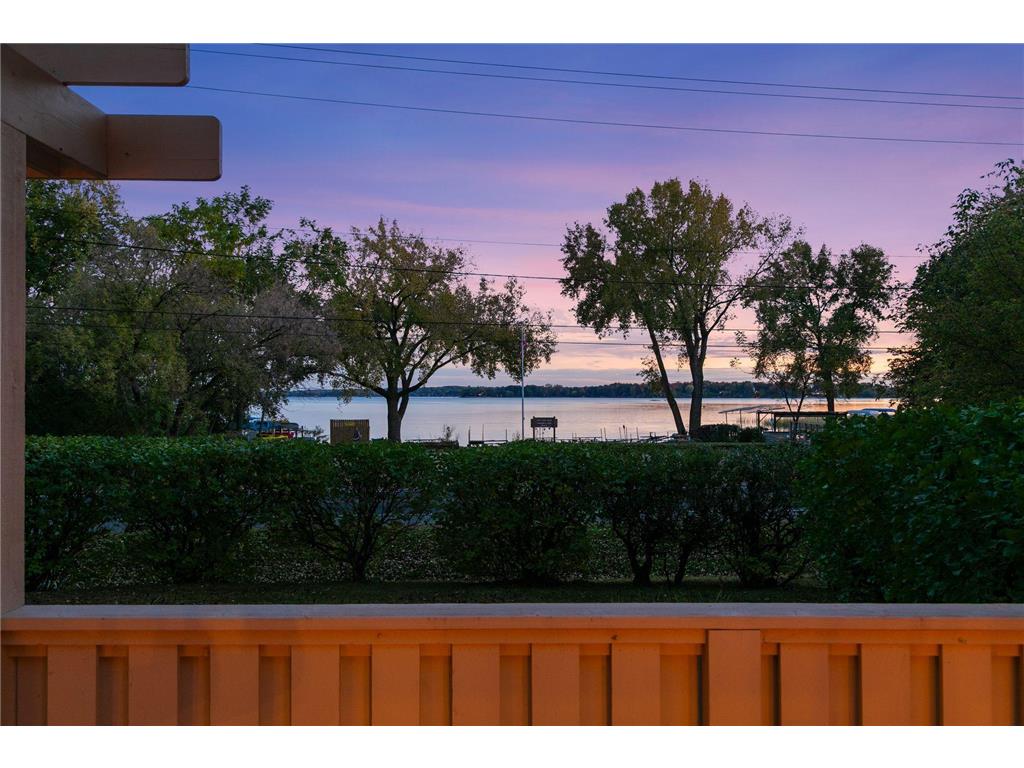 2615 Lake Avenue White Bear Twp MN 55110 - White Bear 6781906 image1