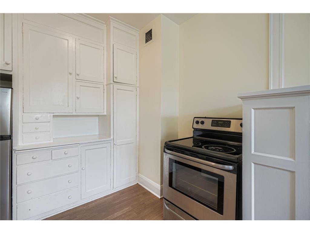 2615 Park Avenue #309 Minneapolis MN 55407 6774215 image18