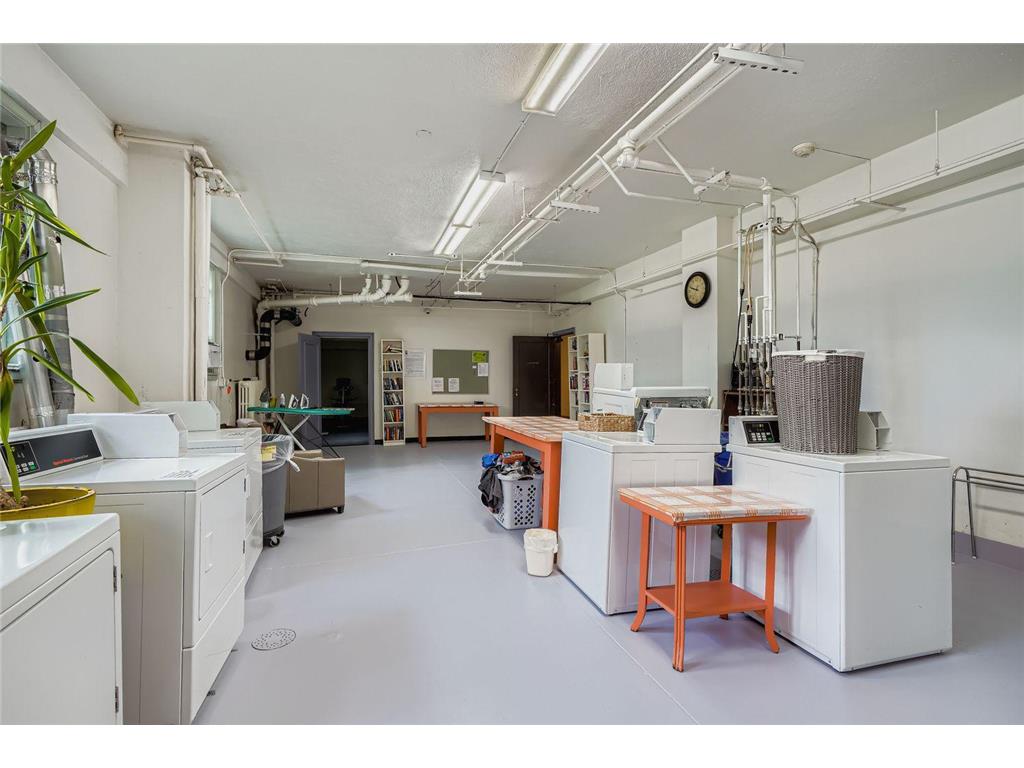 2615 Park Avenue #309 Minneapolis MN 55407 6774215 image21