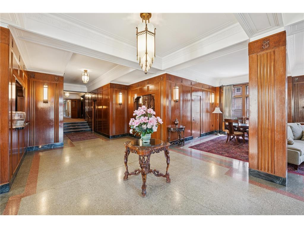 2615 Park Avenue #309 Minneapolis MN 55407 6774215 image3