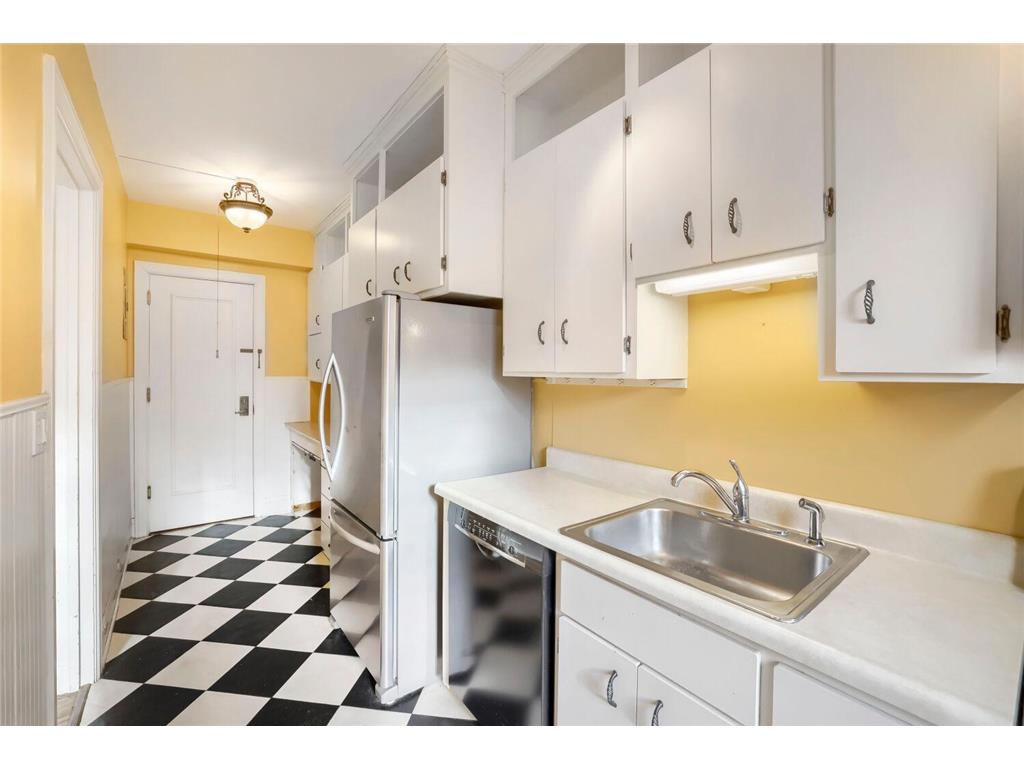 2615 Park Avenue #313 Minneapolis MN 55407 7045725 image25