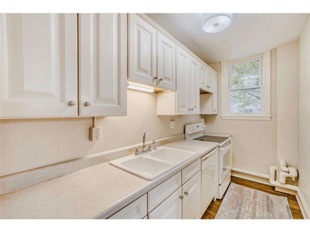 2615 Park Avenue #B-2 Minneapolis MN 55407 7070121 image5