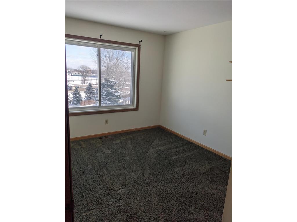 2615 W Malmquist Avenue, Red Wing, MN, 55066 MLS 6482359 Edina Realty