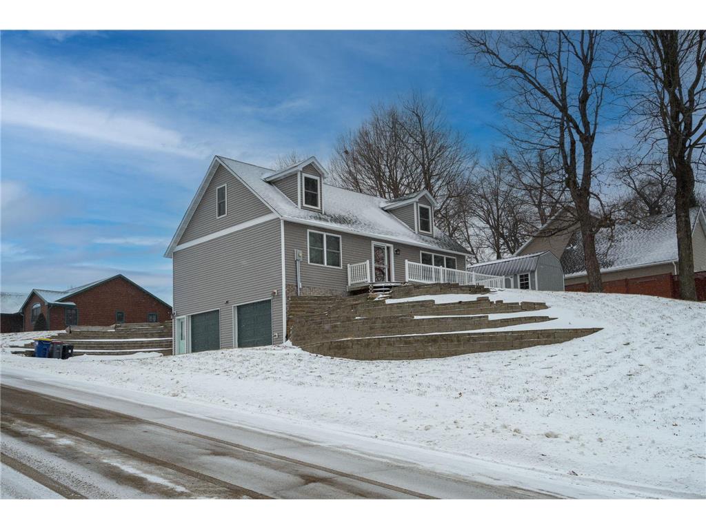 2615 Woodhurst Drive Faribault MN 55021 6463211 image1