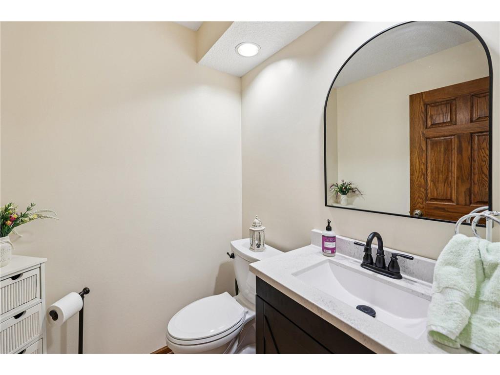 26150 Galen Drive Wyoming MN 55092 - Ashton 7074706 image29