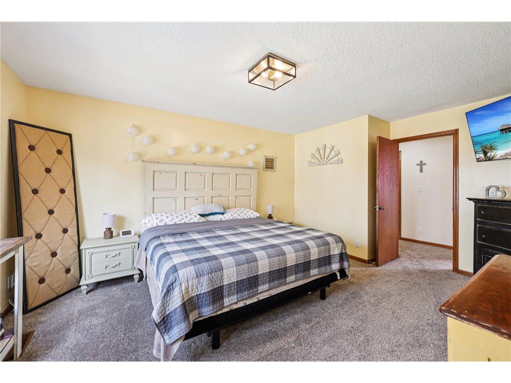 26150 Galen Drive Wyoming MN 55092 - Ashton 7074706 image8