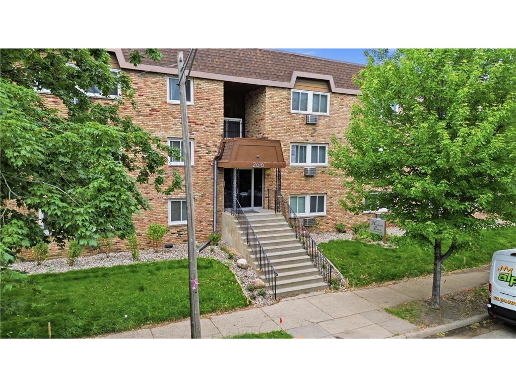 2616 Harriet Avenue #204 Minneapolis MN 55408 7088453 image23