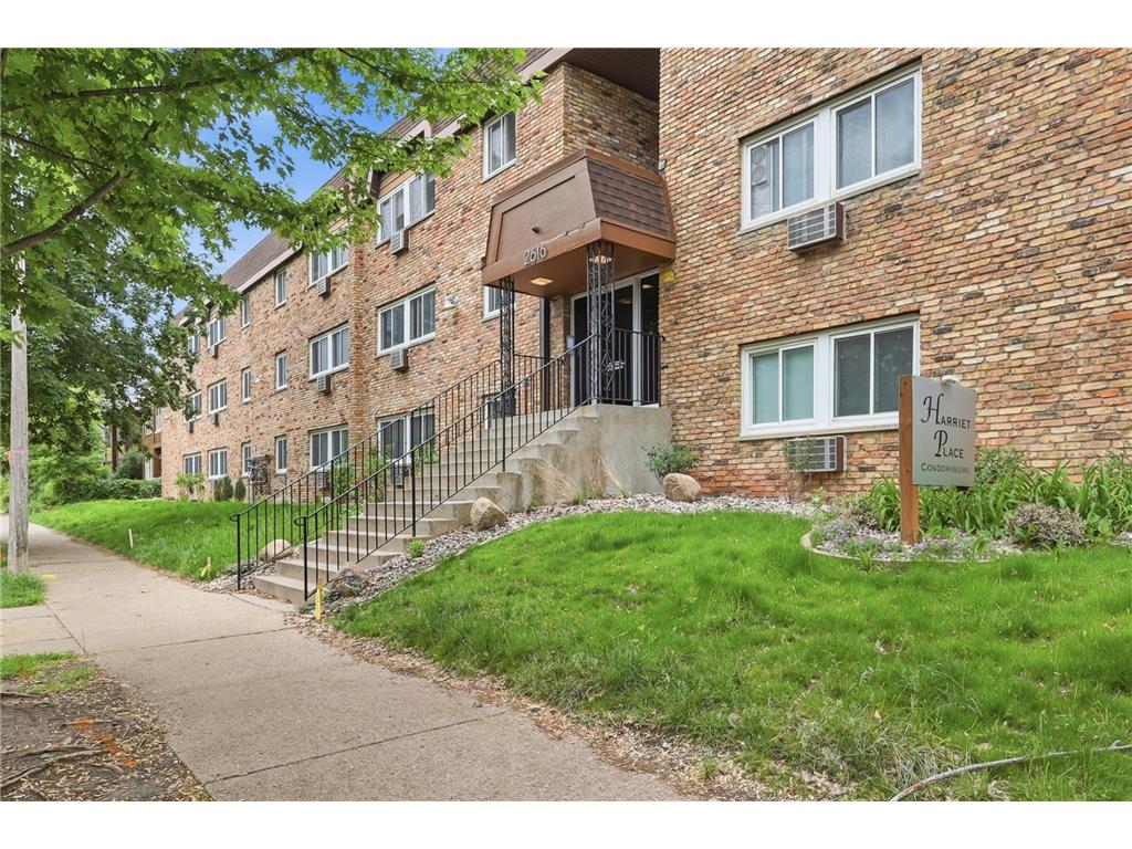 2616 Harriet Avenue #204 Minneapolis MN 55408 7088453 image24