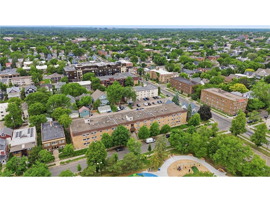 2616 Harriet Avenue #204 Minneapolis MN 55408 7088453 image32