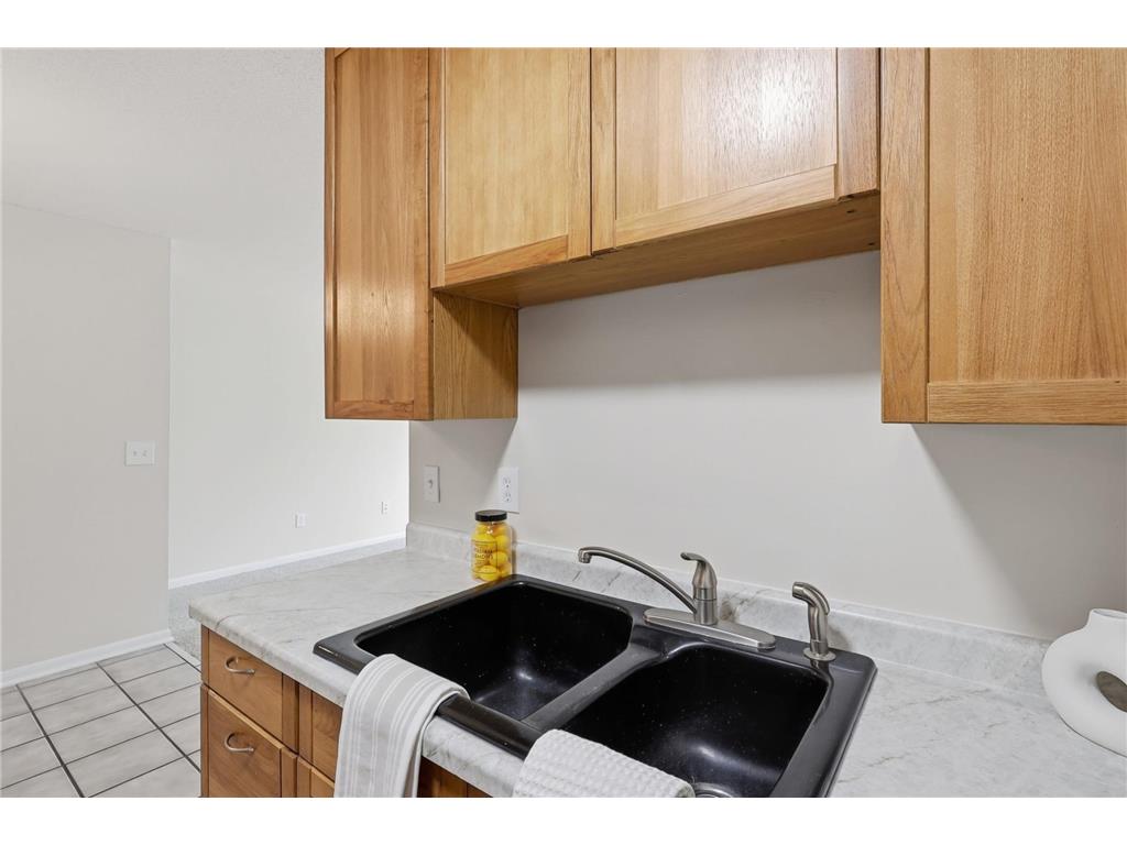 2616 Harriet Avenue #204 Minneapolis MN 55408 7088453 image4
