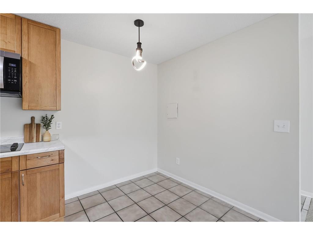 2616 Harriet Avenue #204 Minneapolis MN 55408 7088453 image8