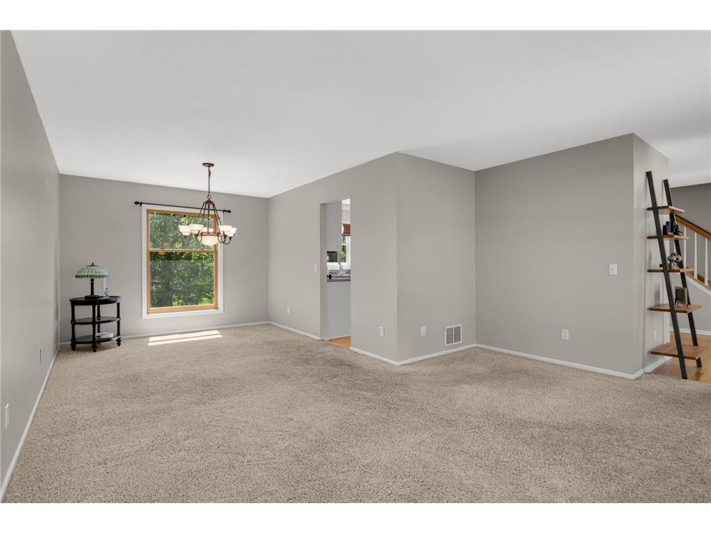 26165 Oak Leaf Trail Shorewood MN 55331 7047550 image11