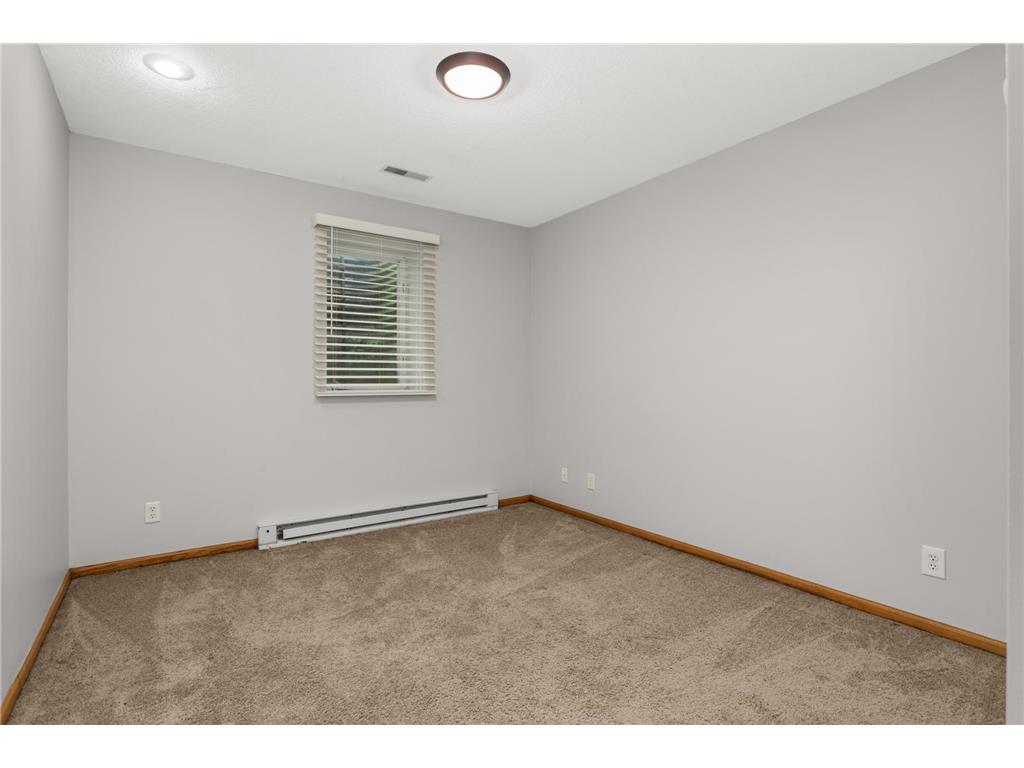 26165 Oak Leaf Trail Shorewood MN 55331 7047550 image30