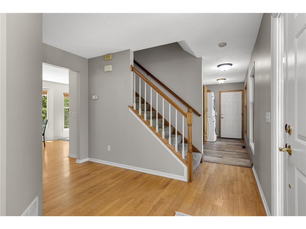 26165 Oak Leaf Trail Shorewood MN 55331 7047550 image8