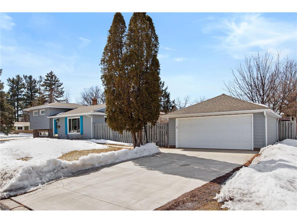 2617 2nd Street N North Saint Paul MN 55109 6324797 image1