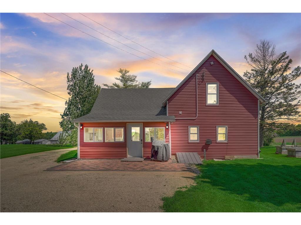 2617 90th Avenue Woodville WI 54028 6541175 image1