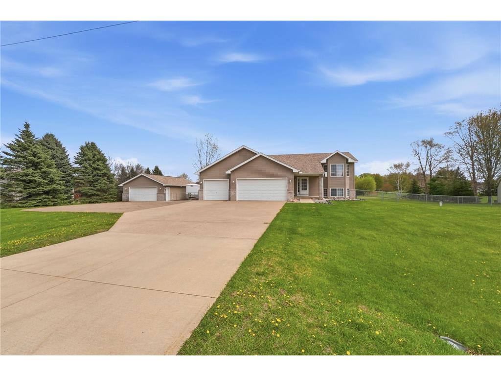 26173 Goodview Avenue Wyoming MN 55092 7066607 image2