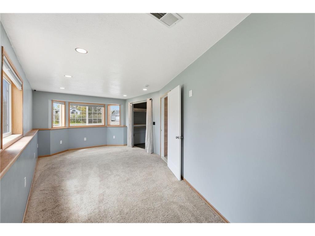 26173 Goodview Avenue Wyoming MN 55092 7066607 image22